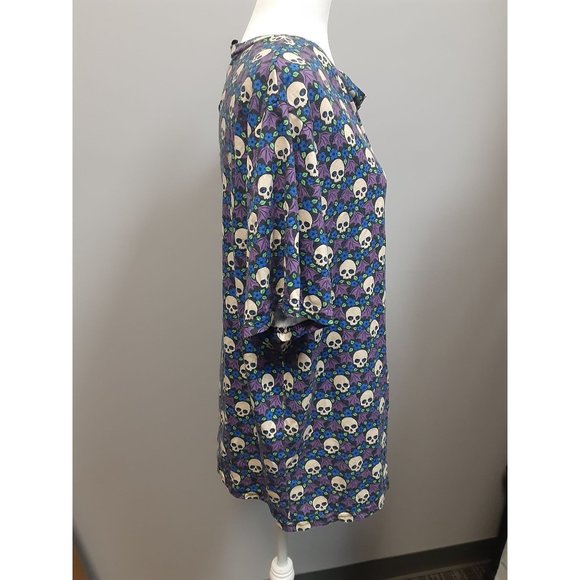 Shein Curvy Short Sleeve Shirt Skull Bat Wings design Size 2X - Picture 4 of 7